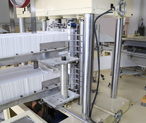 3000 Sheets / Min Napkin Embossing Machine