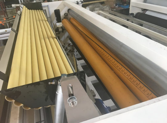 200m/ Min 3500mm Width Tissue Paper Roll Machine 7.5KW With Cutting